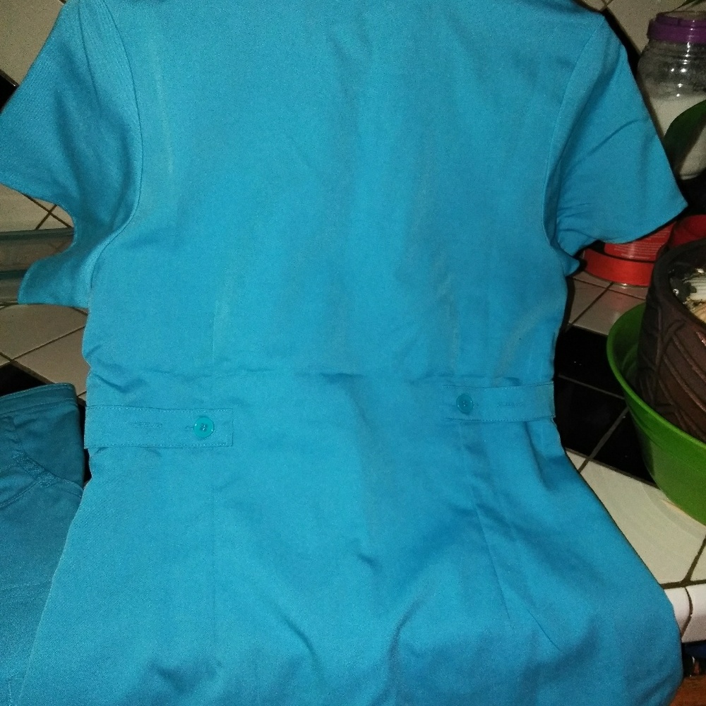 Scrub set new condition